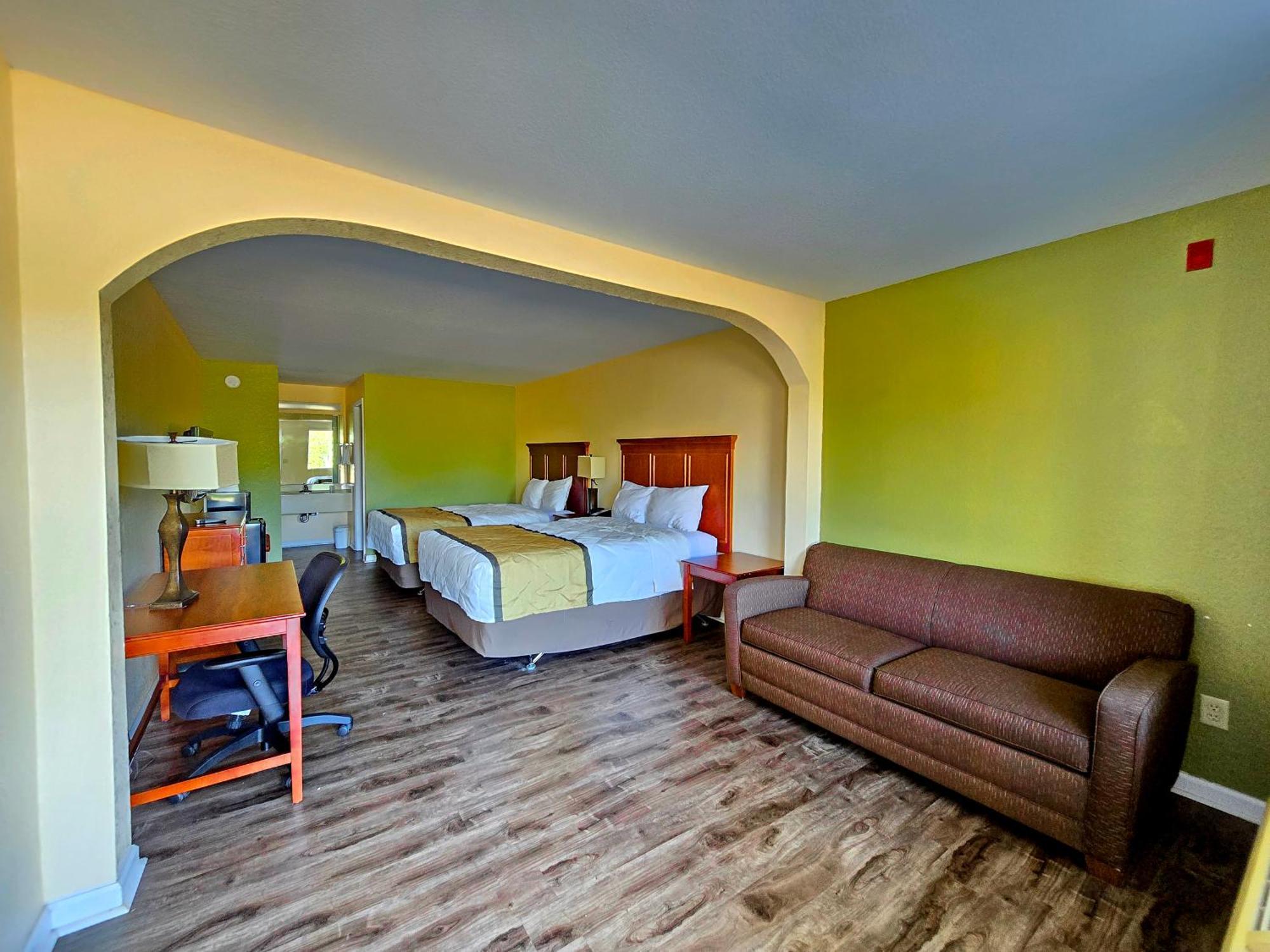 Garden Inn And Suites Near Callaway Gardens Pine Mountain 외부 사진