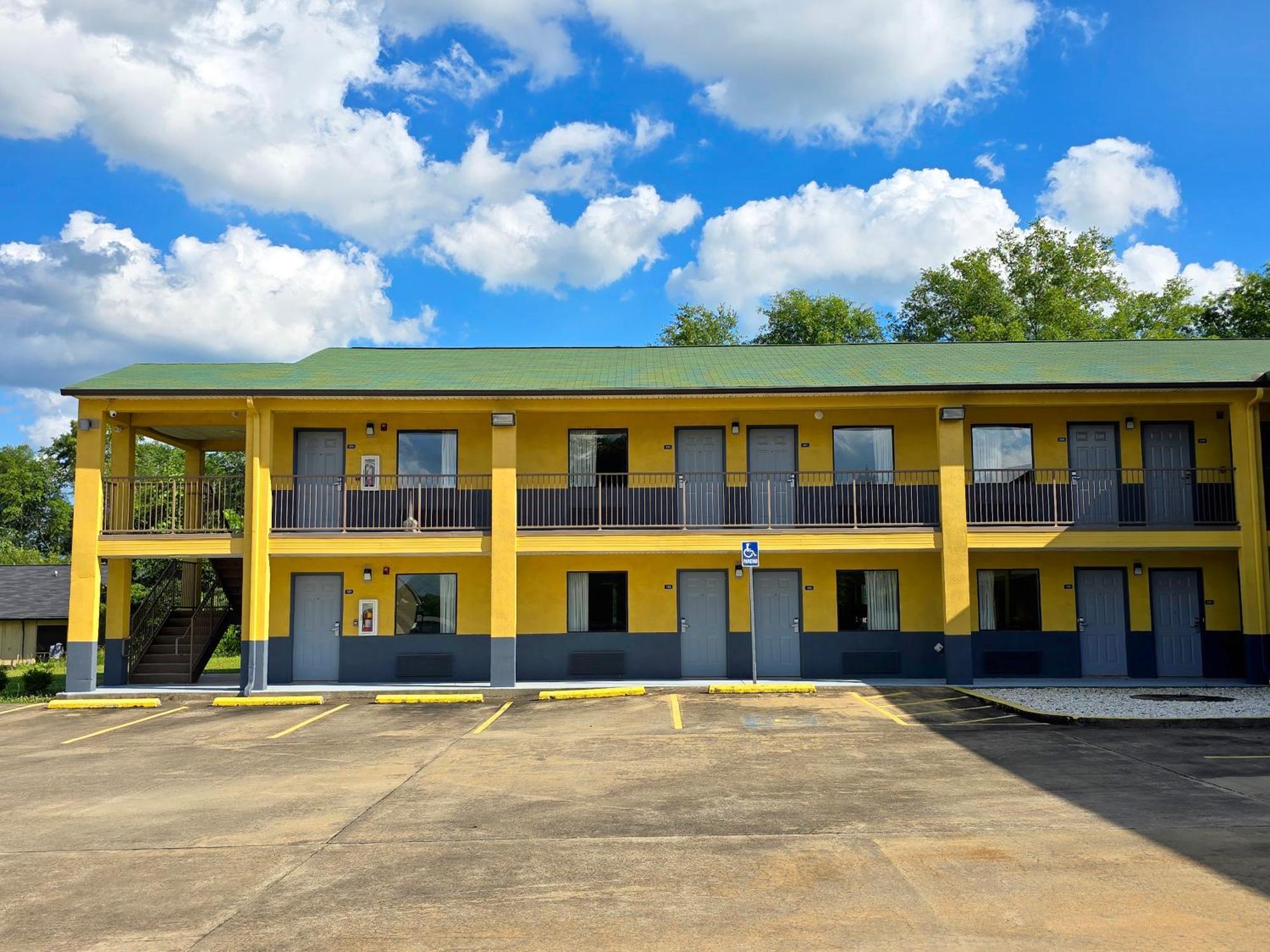 Garden Inn And Suites Near Callaway Gardens Pine Mountain 외부 사진