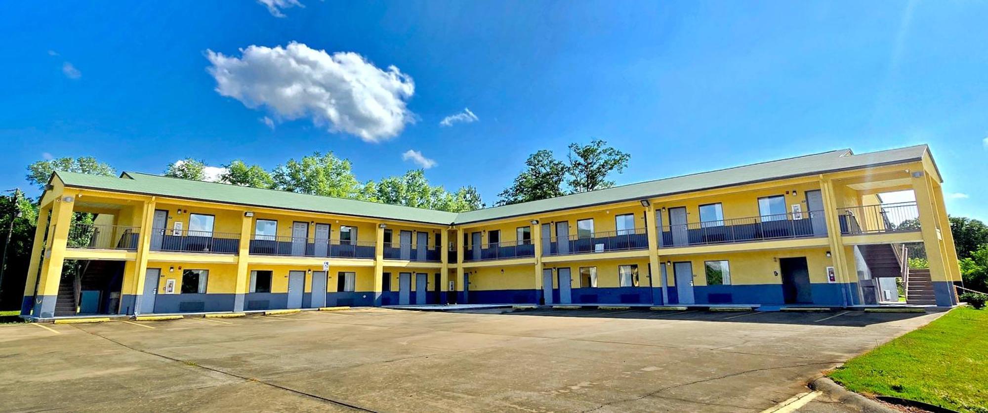 Garden Inn And Suites Near Callaway Gardens Pine Mountain 외부 사진