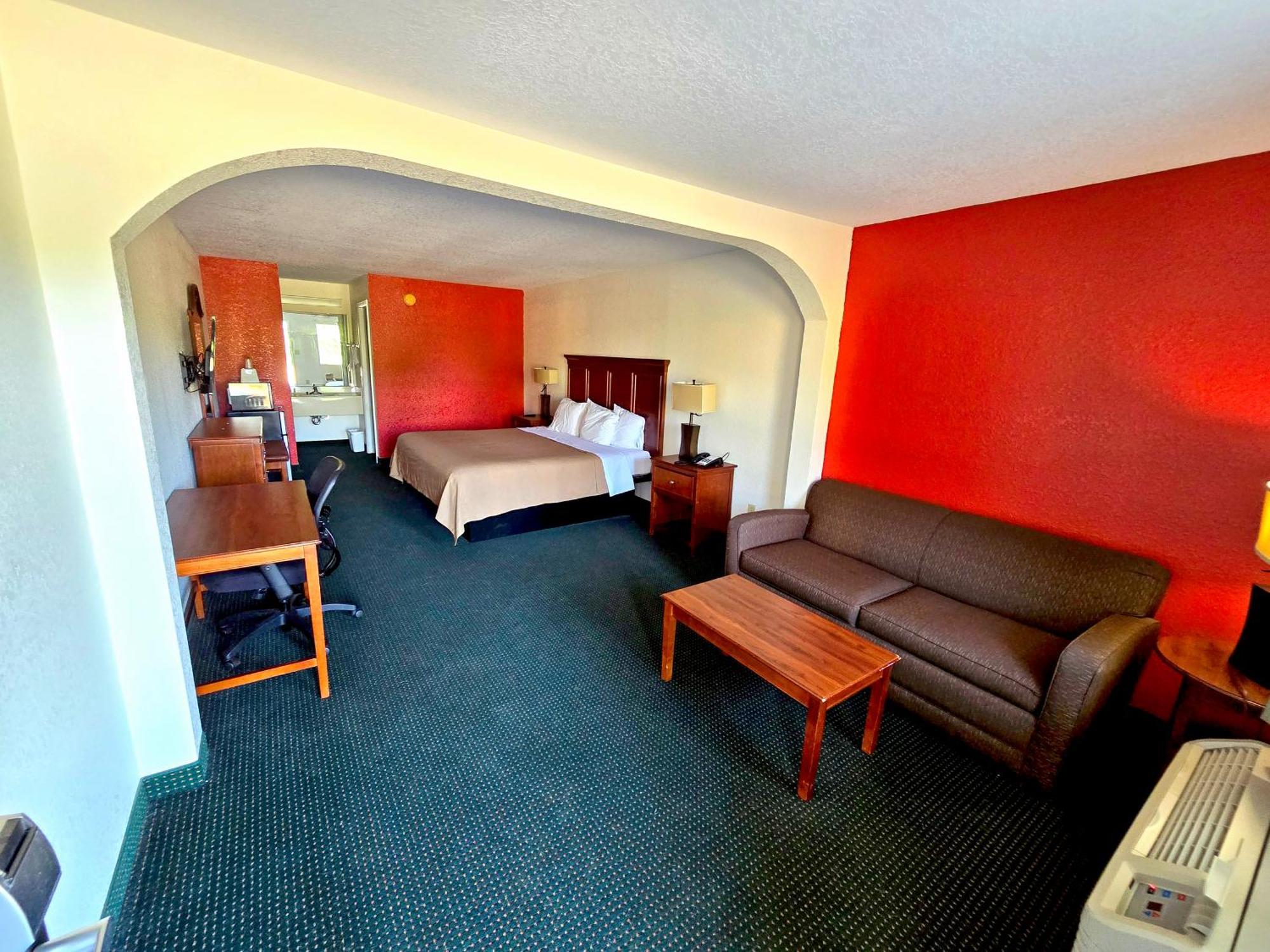 Garden Inn And Suites Near Callaway Gardens Pine Mountain 외부 사진