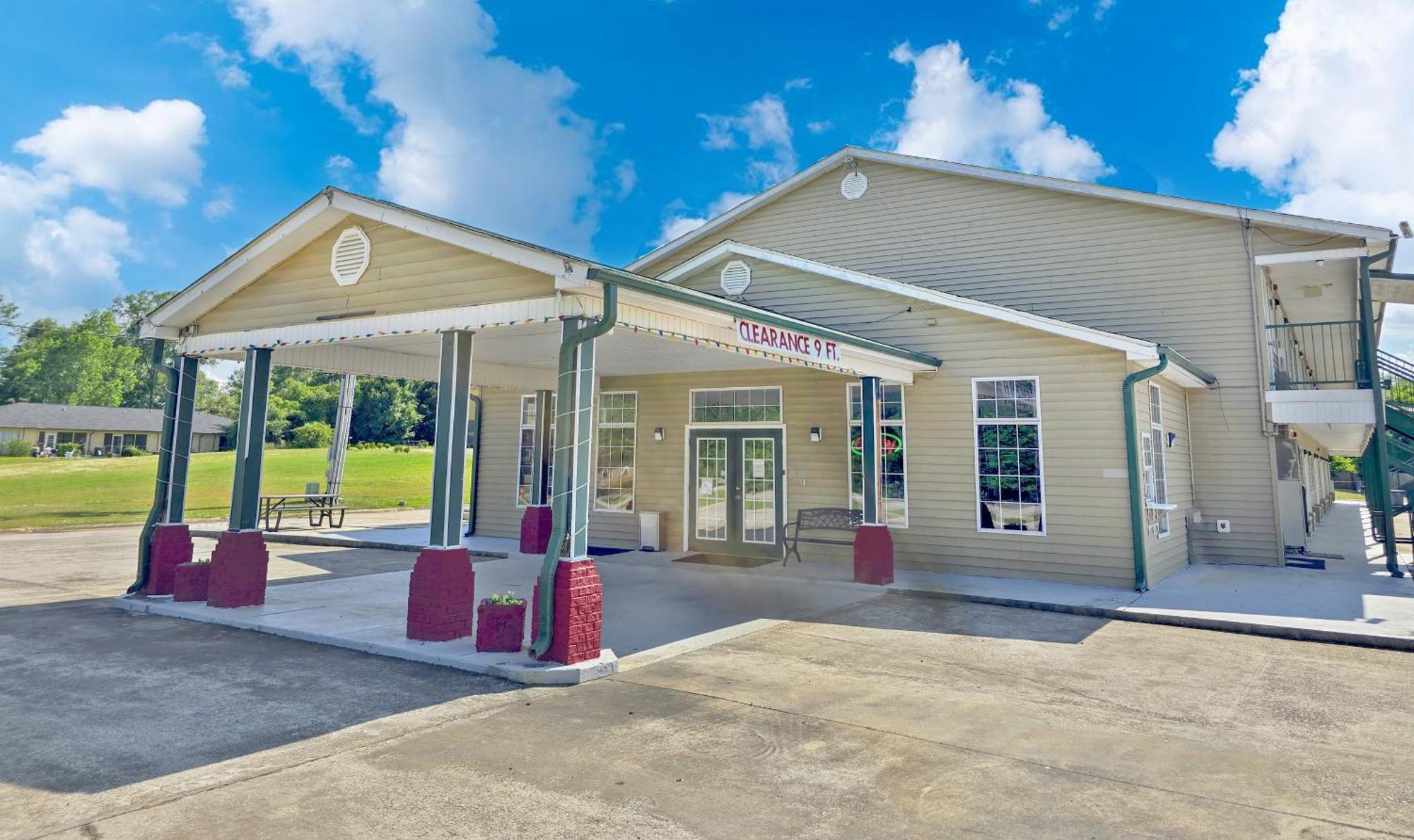 Garden Inn And Suites Near Callaway Gardens Pine Mountain 외부 사진